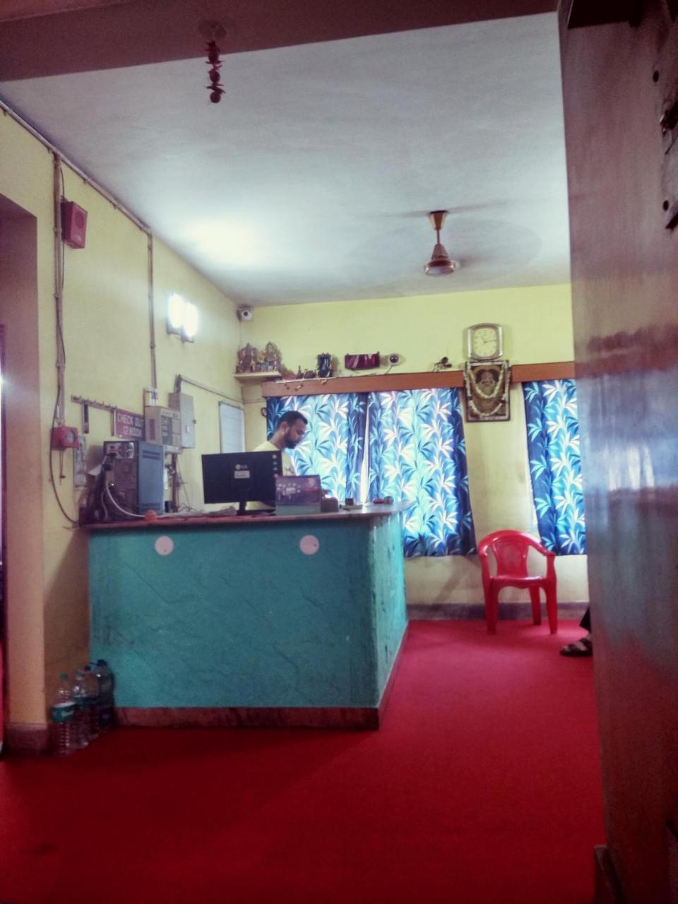 Renu Guest House Calcutta Buitenkant foto