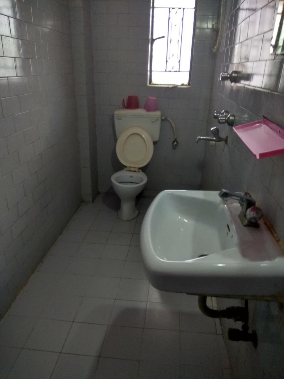 Renu Guest House Calcutta Buitenkant foto