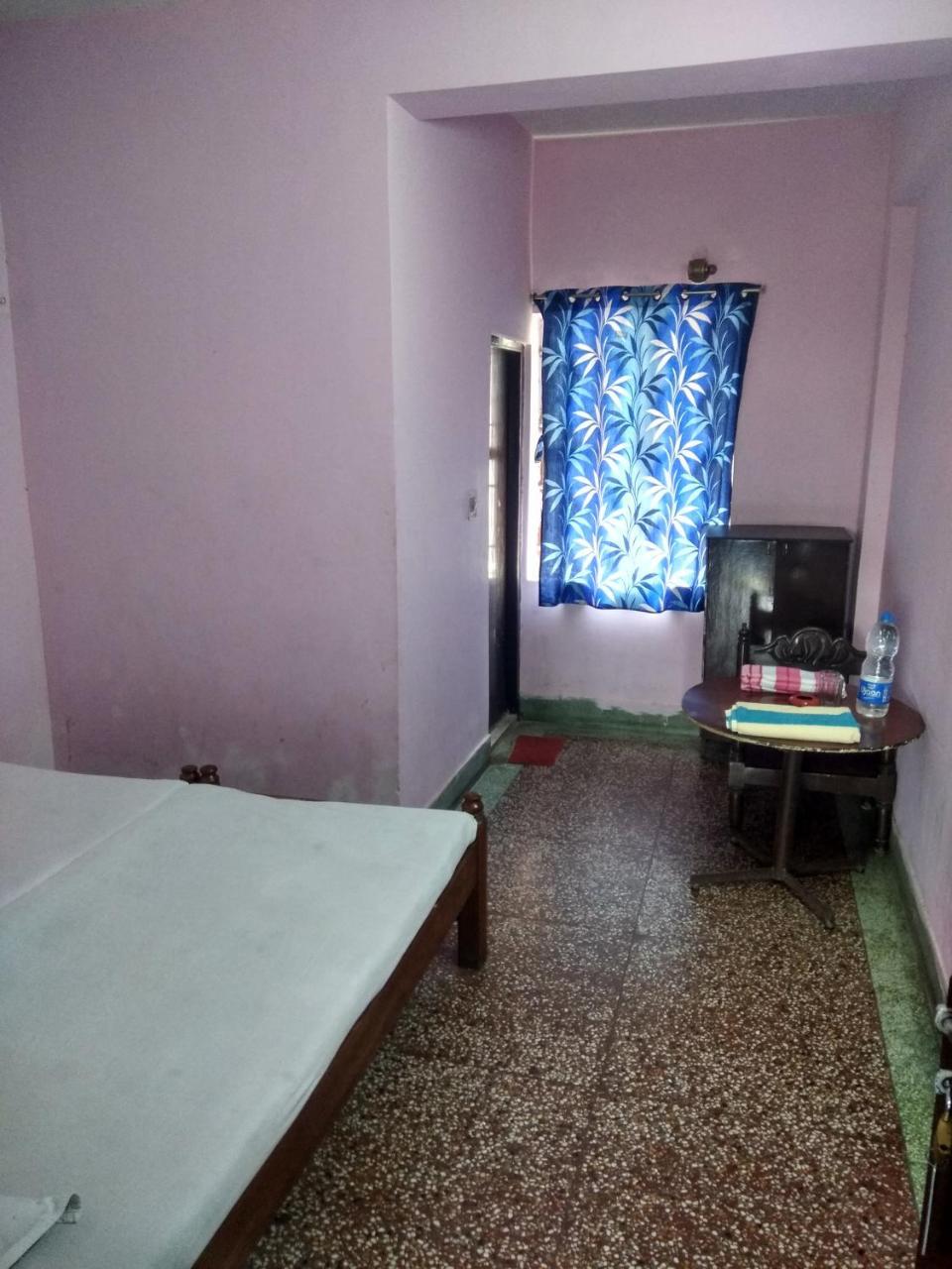 Renu Guest House Calcutta Buitenkant foto