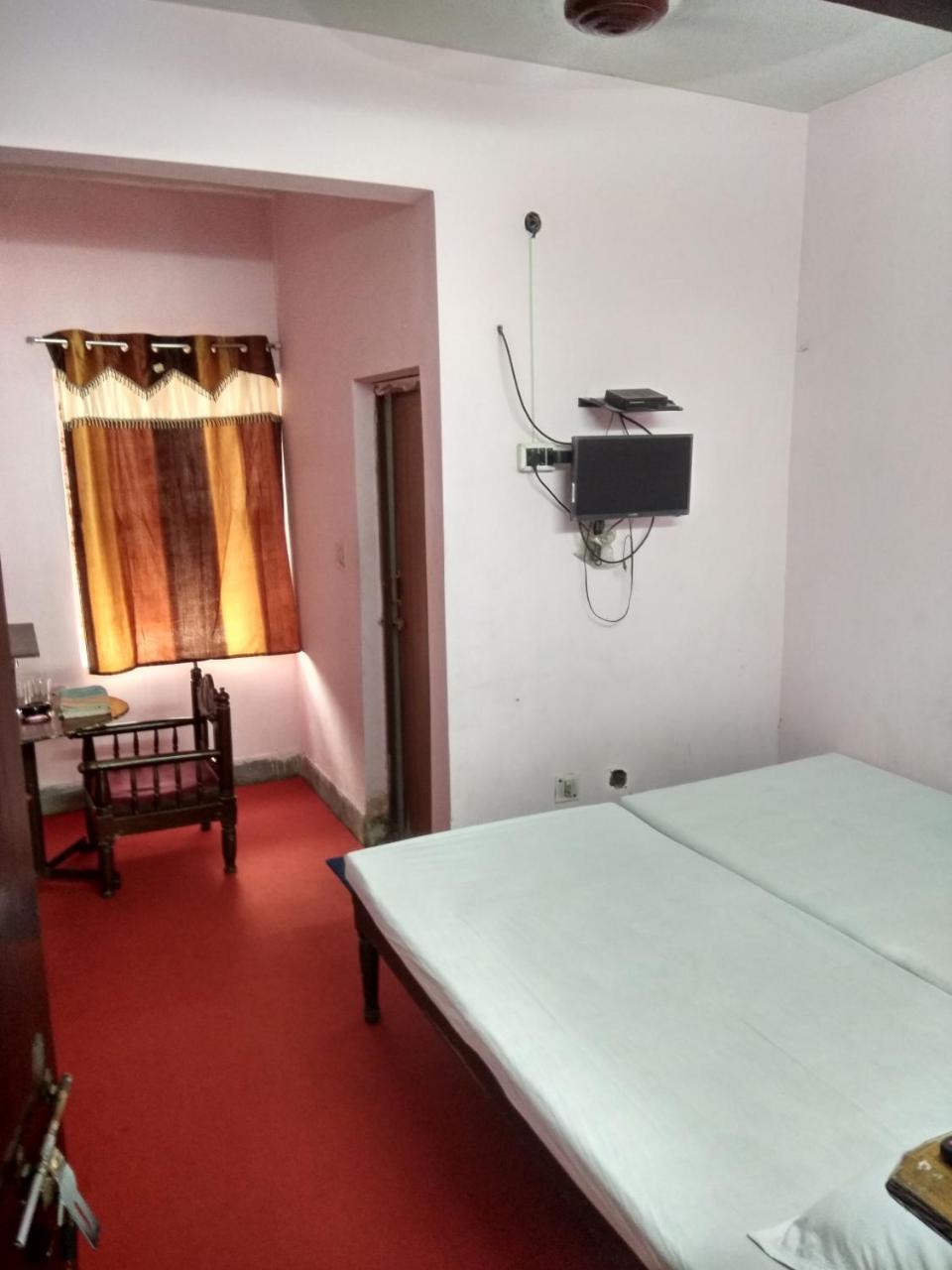 Renu Guest House Calcutta Buitenkant foto