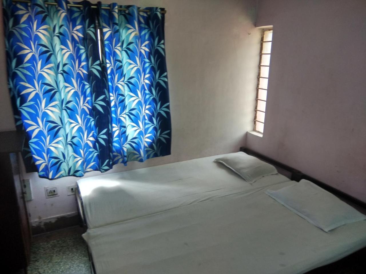 Renu Guest House Calcutta Buitenkant foto
