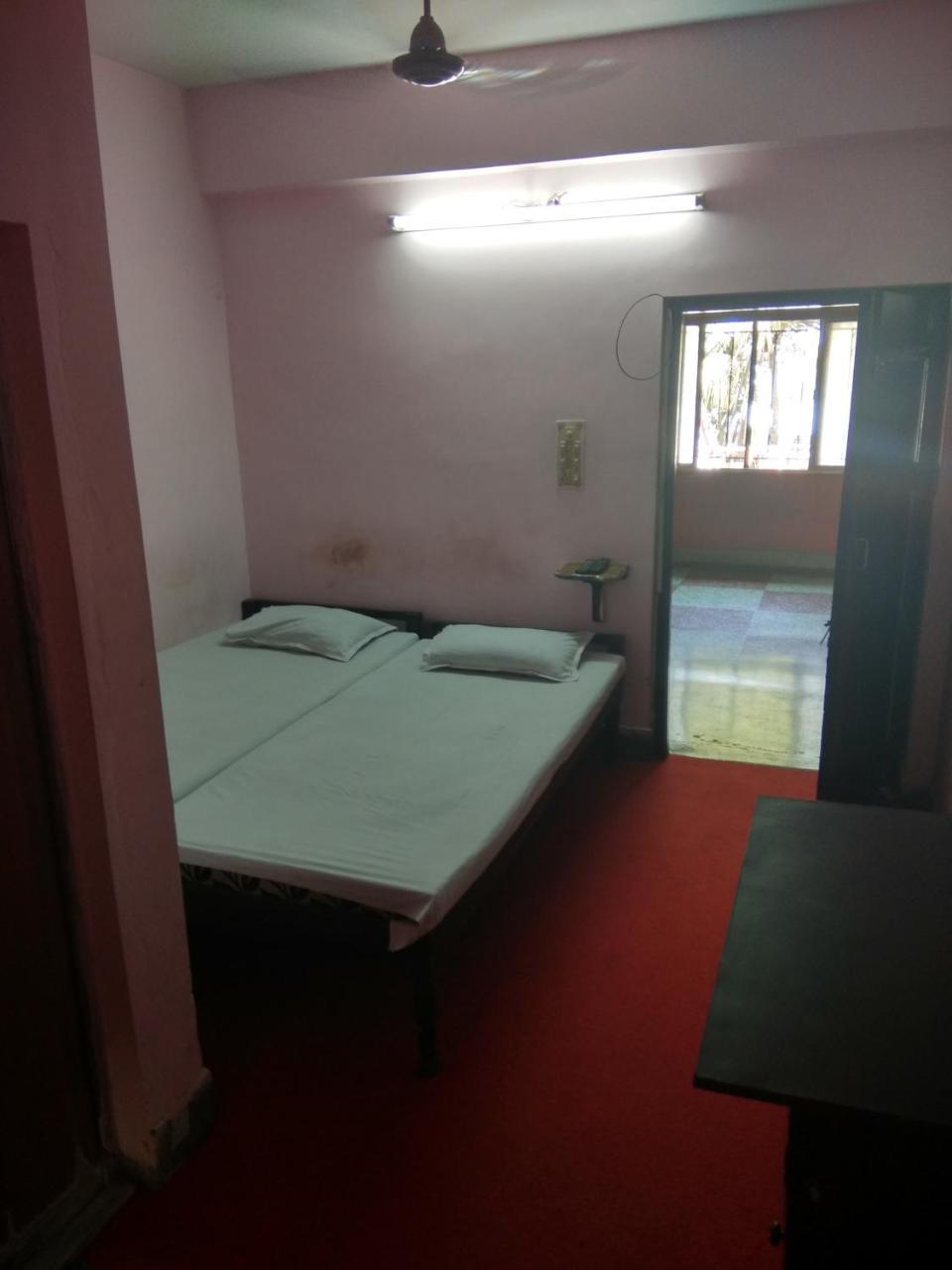 Renu Guest House Calcutta Buitenkant foto